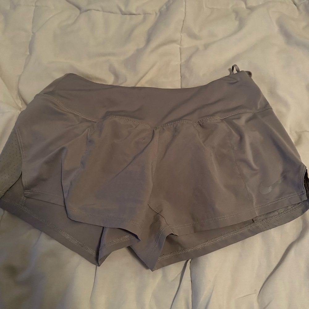 Nike shorts XS gray